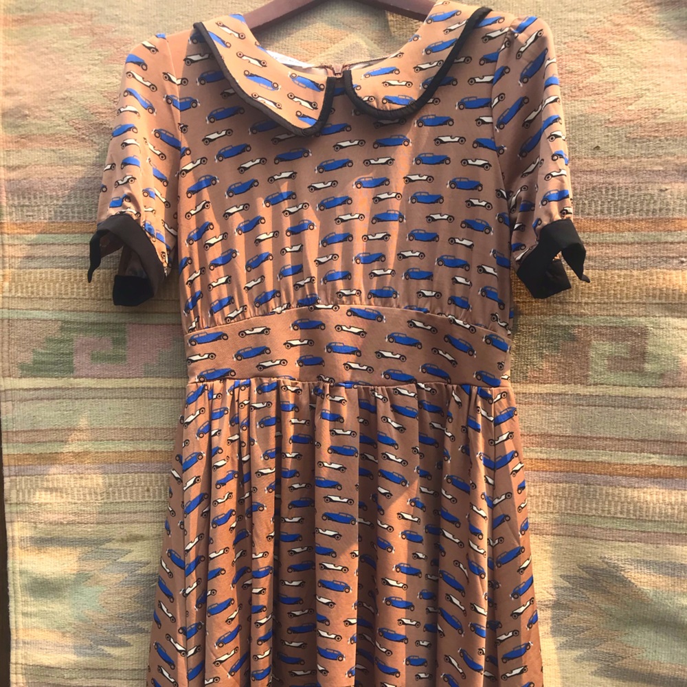 Babydoll dress with awesome antique cars